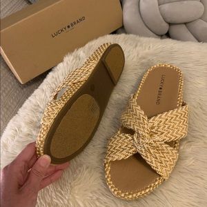 Lucky Brand Slides / Sandals